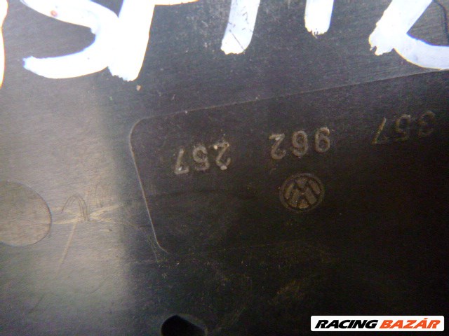 Volkswagen Passat B3 B3 központi zár motor csatlakozóval 357 962 257  357962257 2. kép