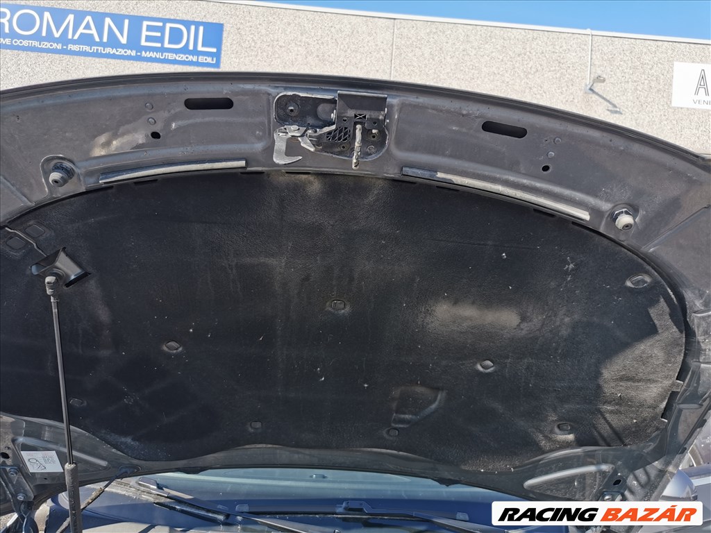 Volkswagen Passat B6 Variant 2.0 TDI gyári karosszéria elemek LA7T színben eladók la7tb63c passat20tdi 27. kép