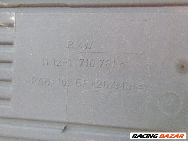 BMW 525 E60/E61 felső motorborítás nem hibátlan 5. kép