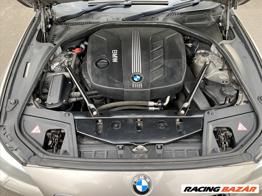 BMW 520 (F10/F11) bontott alkatrészei 6. kép