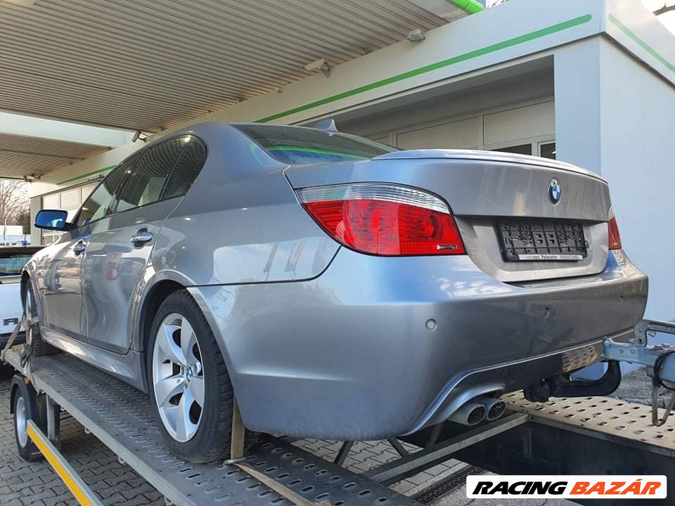 BMW 5-ös sorozat 523i M-Packet (E60/E61) bontott alkatrészei 3. kép