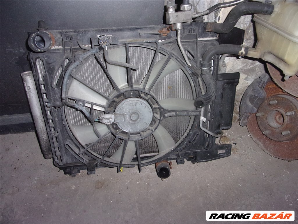 Toyota Yaris (XP90) hűtő szett 1. kép