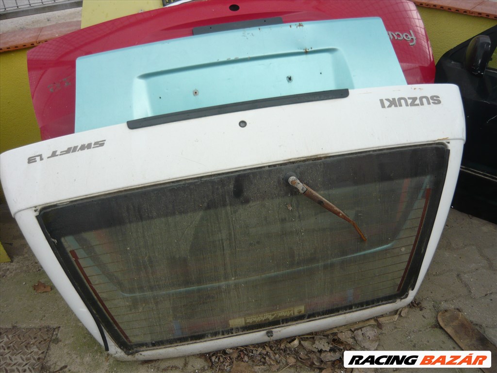 Suzuki Swift III csomagtér ajtó 1. kép