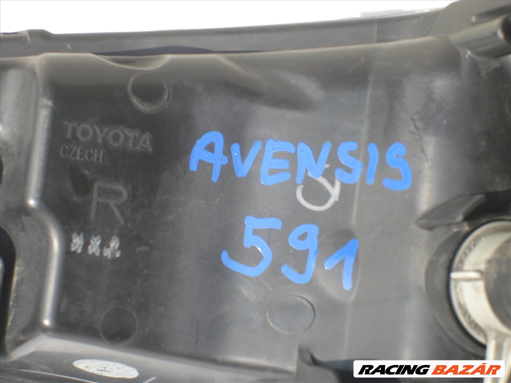Toyota Avensis  3 Jobb első Gyári Fényszóró 2015-től 5. kép