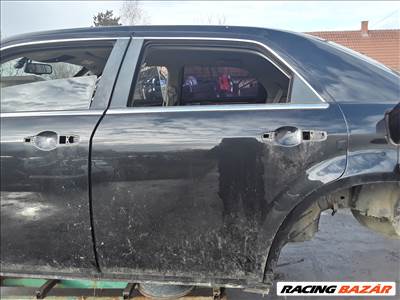 Chrysler 300C bal hátsó ajtó üresen