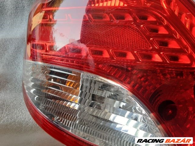 Peugeot 207 Bal Hátsó Lámpa  1. kép