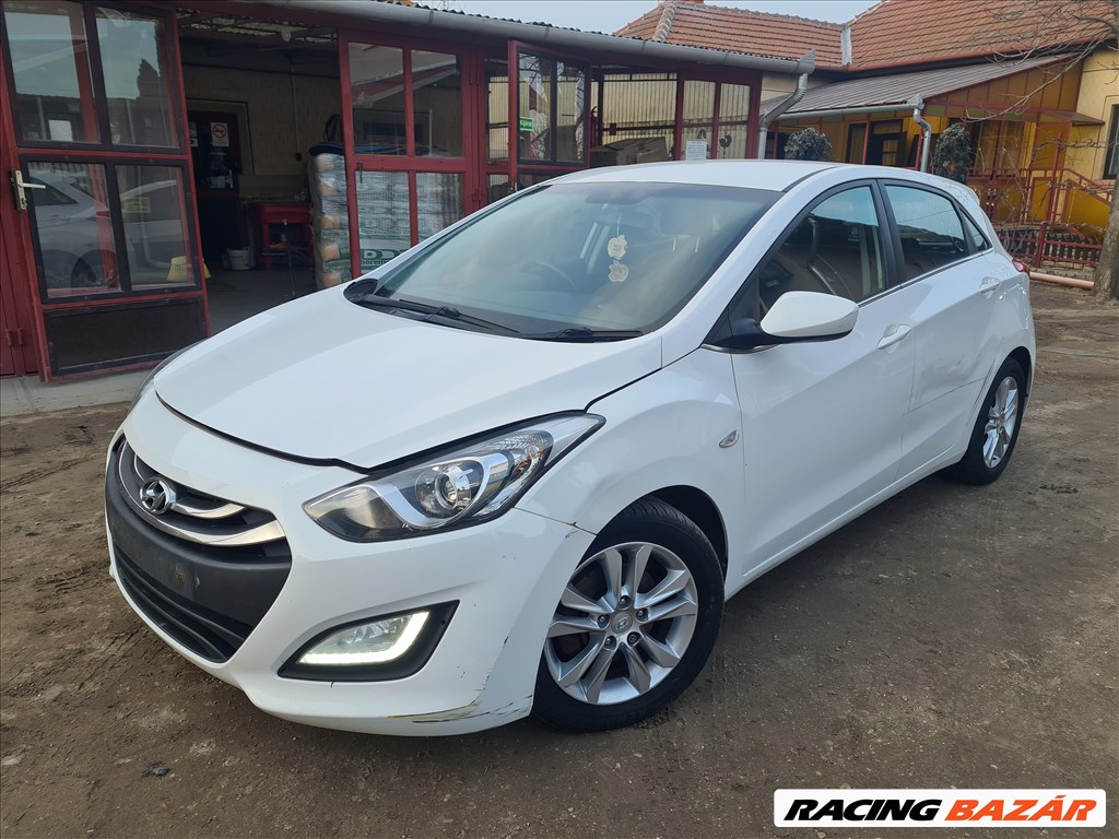 2013 HYUNDAI I30 1.6 crdi D4FB EURO 5 bontott jármű, bontás, bontott alkatrészek 7. kép