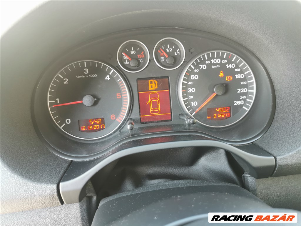 Audi A3 (8P) 2.0Tdi(BKD694959)gyári rozsdamentes bontott alkatrészei, LZ5J színben eladók 10. kép