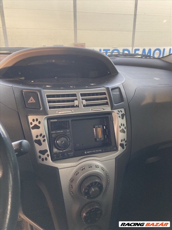 Toyota Yaris (XP90) Yaris navigációs fejegység cd rádió USB MP3  3. kép