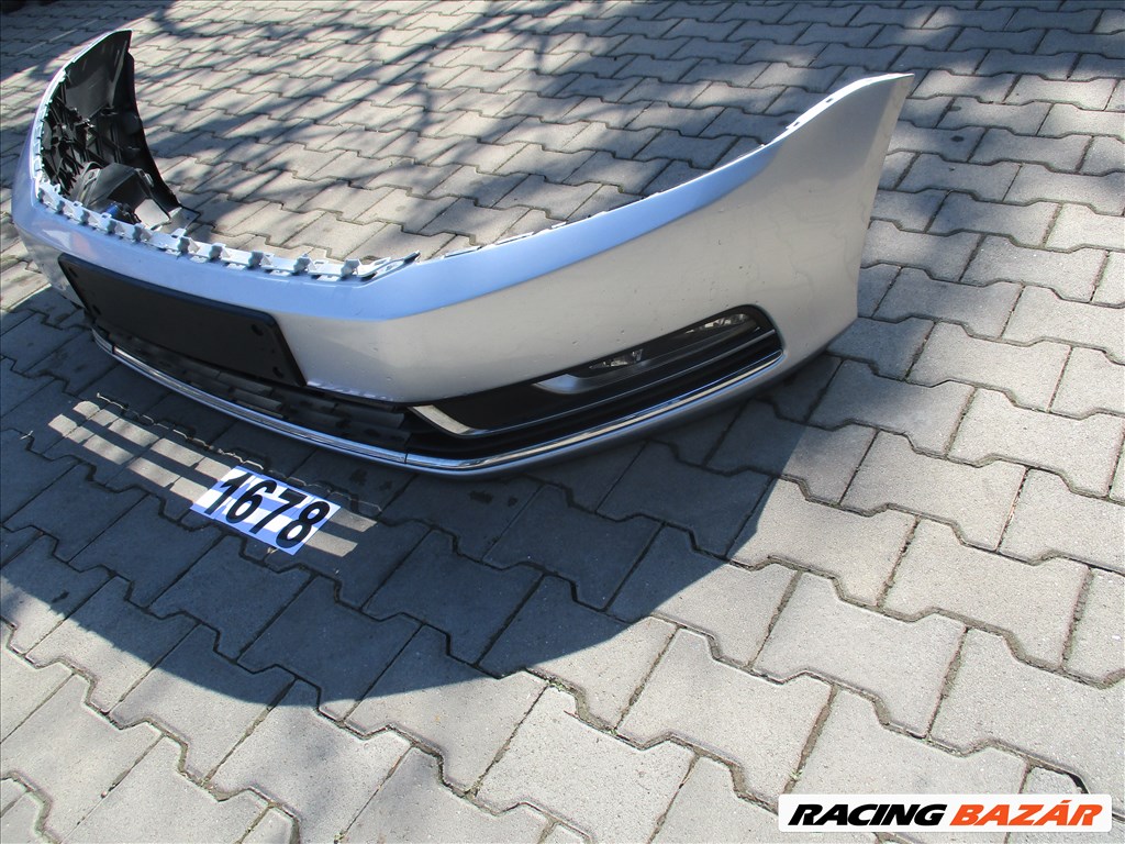 Volkswagen Passat B7 VolksWagen Passat B7 első lökhárító ködlámpás  3. kép