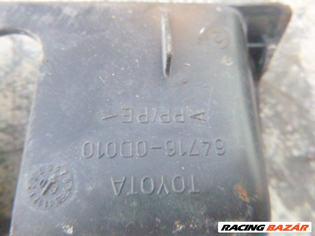 Toyota Yaris (XP10) 2004 csomagtérajtó alsó ütköző műanyag 64716-0D010 3. kép