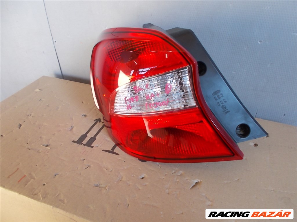 Ford Ka+ bal hátsó lámpa 2016- 7JBB-13405-AC 2. kép