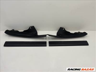 BMW E90 E91 Műanyag belépő 