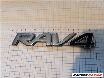 Toyota RAV4 gyári embléma eladó.