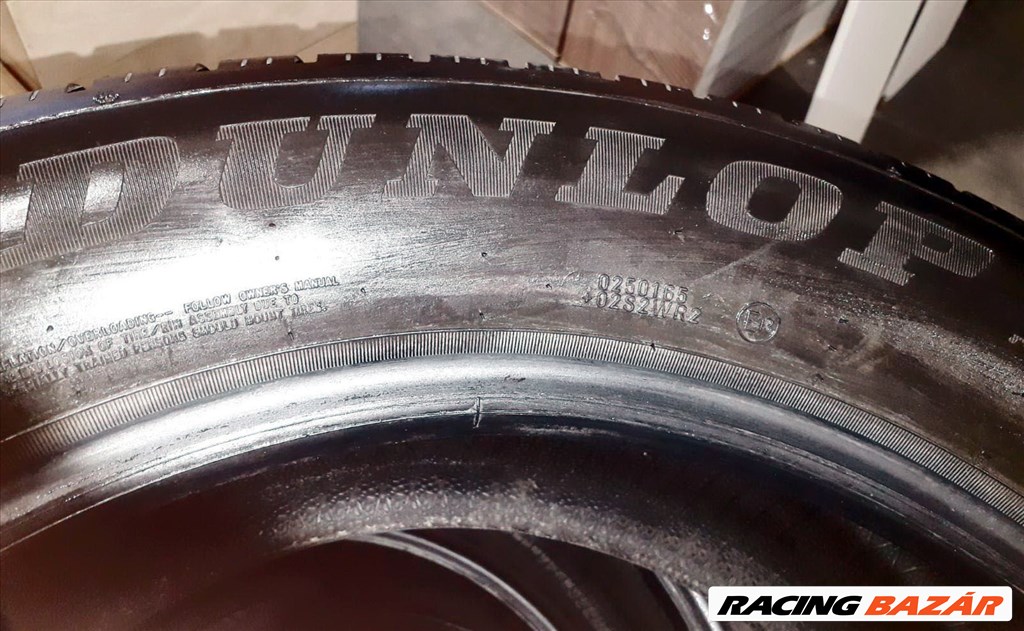 255/55 R19 Dunlop 19"os téli gumi garnitúra 2. kép