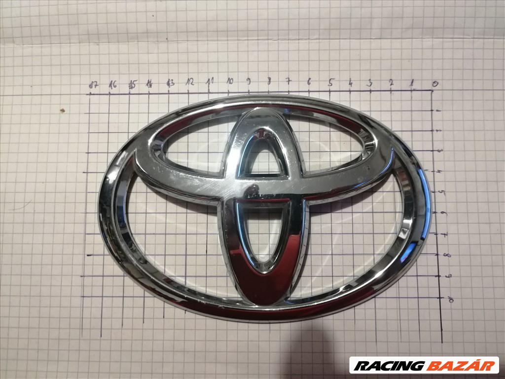 Toyota iQ embléma eladó. 9097502075 1. kép