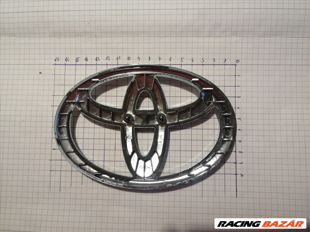 Toyota iQ embléma eladó. 9097502075 2. kép