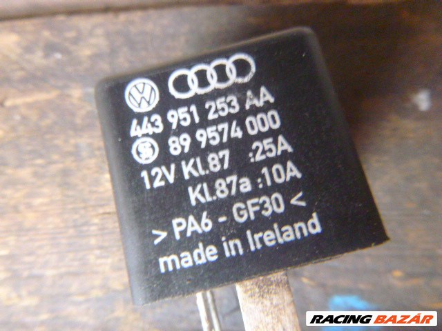 Audi A4 (B5 - 8D) B5 - 8D 219--ES relé  443951253aa 1. kép