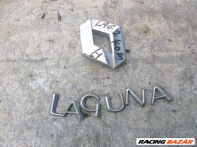 Renault Laguna II csomagtérajtó embléma 2002 KOMBI 8200027424 1. kép