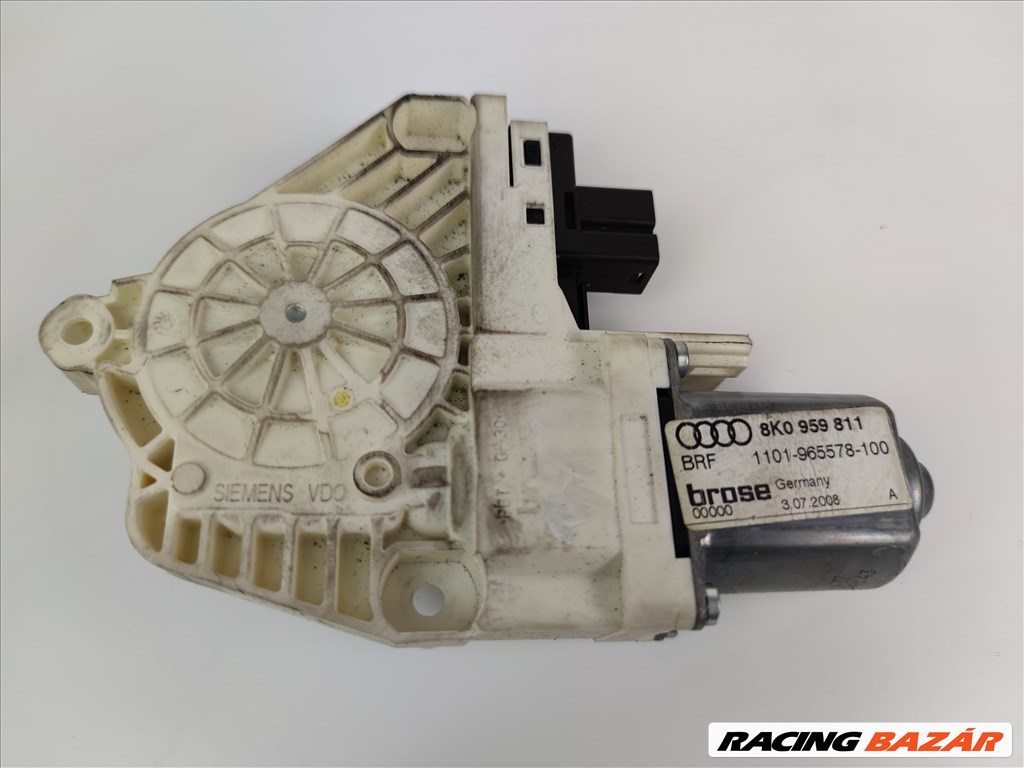 Audi A4 B8 Bal hátsó ablakemelő motor 8k0959811 1. kép