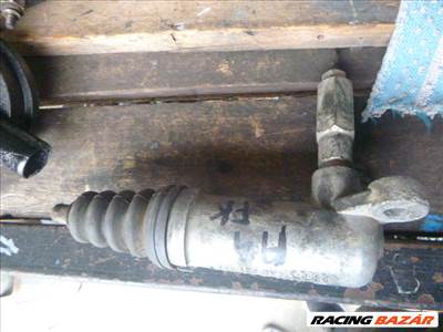 Audi A4 (B5 - 8D) kuplung alsó munkahenger    4A0 721 261 4a0721261