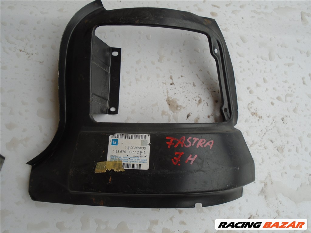 Opel Astra F lámpa keret  9035903090359029 1. kép