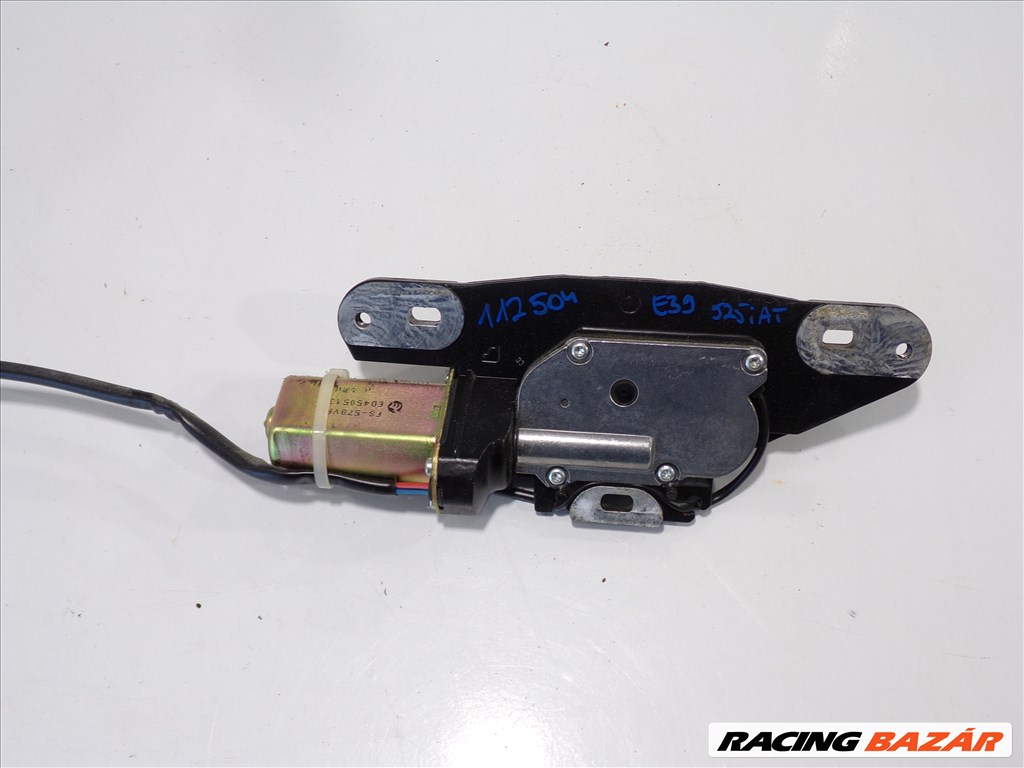 BMW E39 touring csomagtér csomagtartó ajtó zár ütköző motor (112504)  67148362371 3. kép