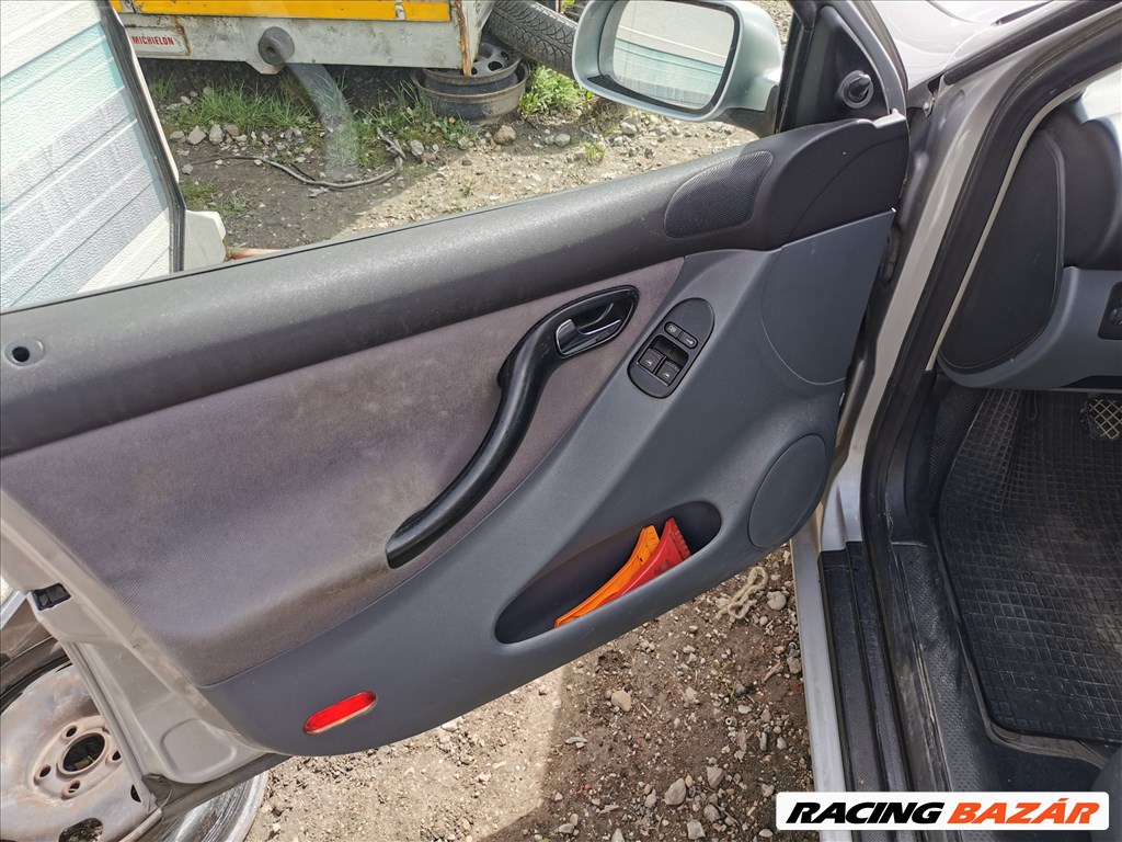 Seat Toledo II 1.6 16V gyári karosszéria elemek LS7N színben eladók ls7nseat seat1616 7. kép