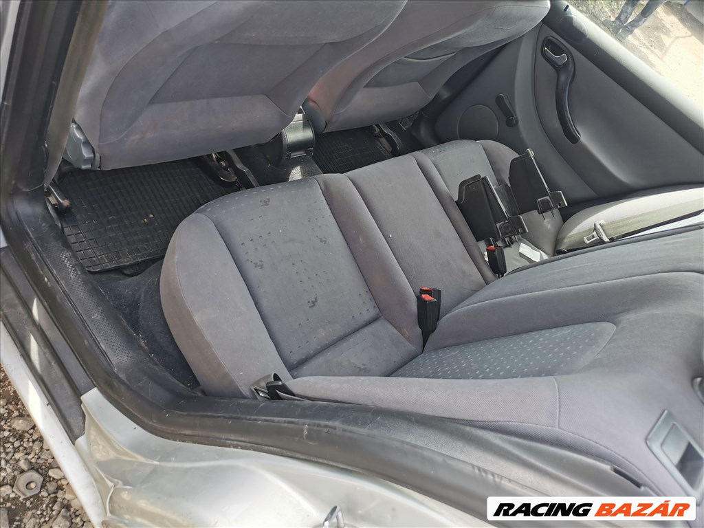 Seat Toledo II 1.6 16V gyári karosszéria elemek LS7N színben eladók ls7nseat seat1616 10. kép