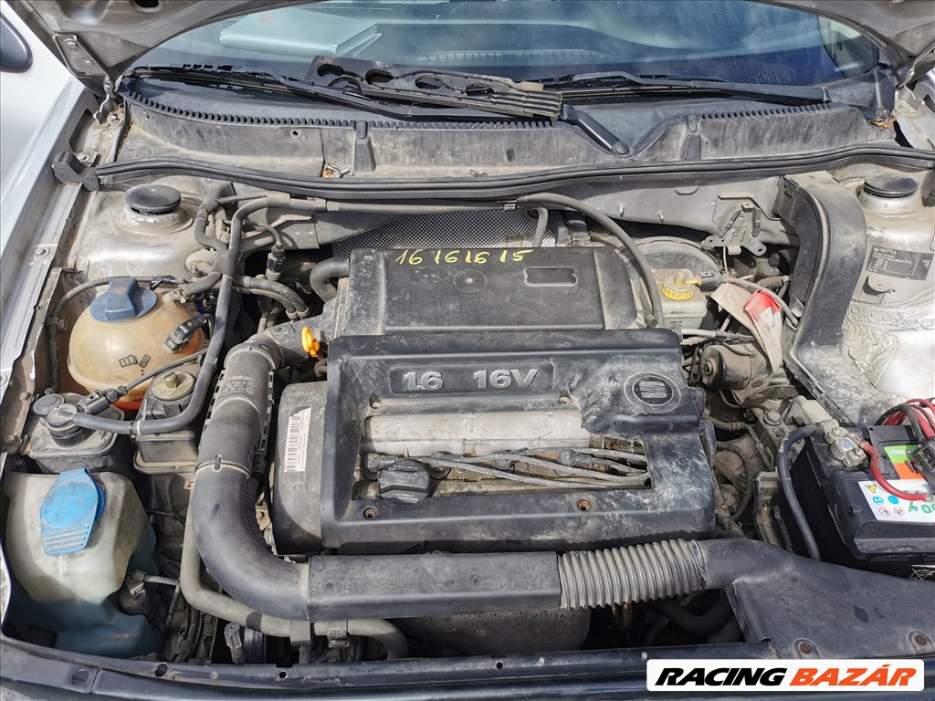 Seat Toledo II 1.6 16V gyári karosszéria elemek LS7N színben eladók ls7nseat seat1616 13. kép