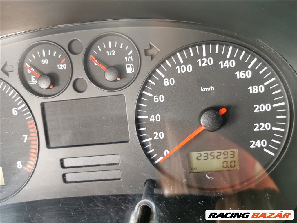 Seat Toledo II 1.6 16V gyári karosszéria elemek LS7N színben eladók ls7nseat seat1616 17. kép