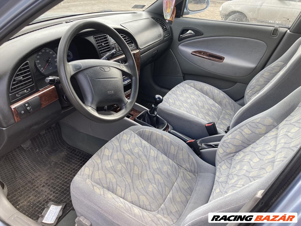 Daewoo Nubira I 1.6i bontott alkatrészei 3. kép