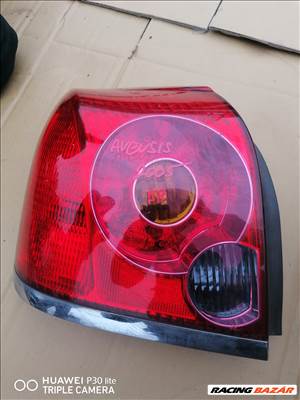 Toyota Avensis (T250) Bal hátsó lámpa 