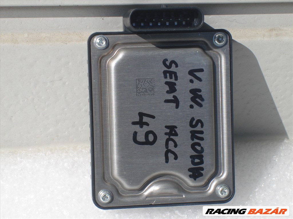 Skoda VW Seat ACC Távolságtartó radar szenzor 2Q0907561C 2015-től 2. kép