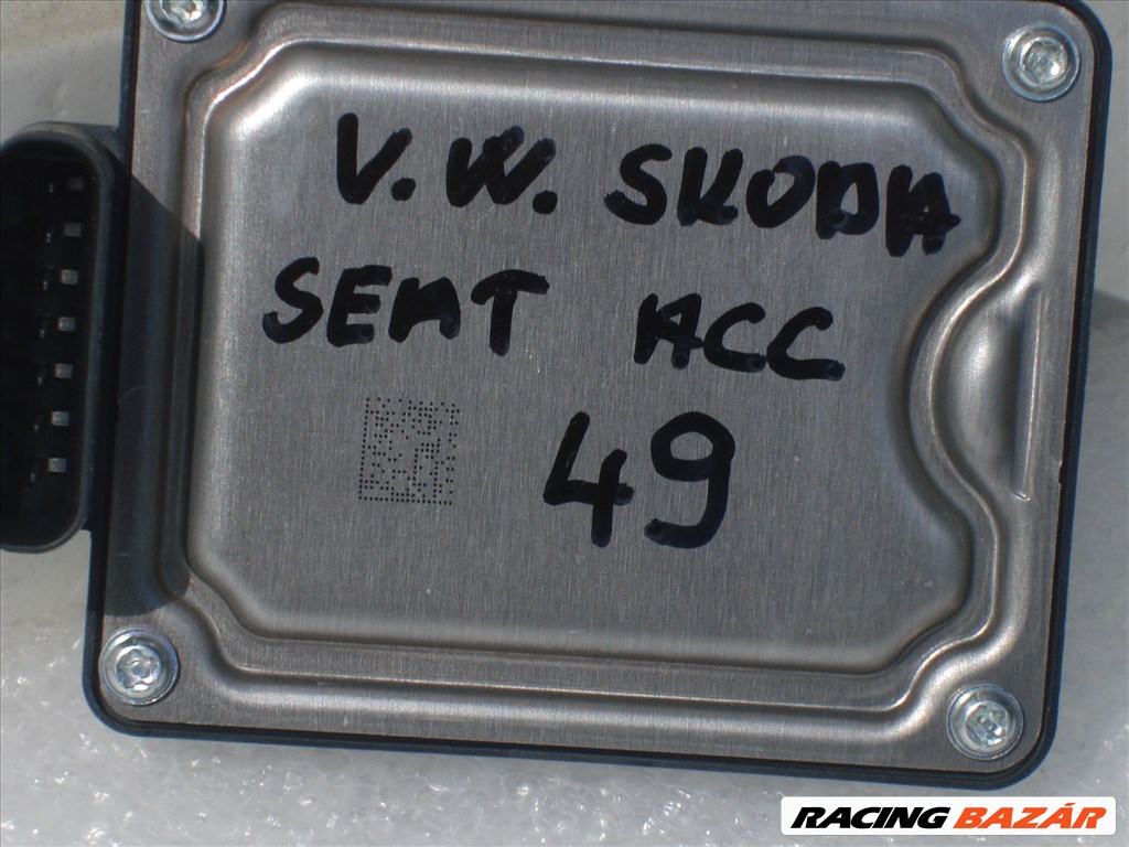Skoda VW Seat ACC Távolságtartó radar szenzor 2Q0907561C 2015-től 5. kép