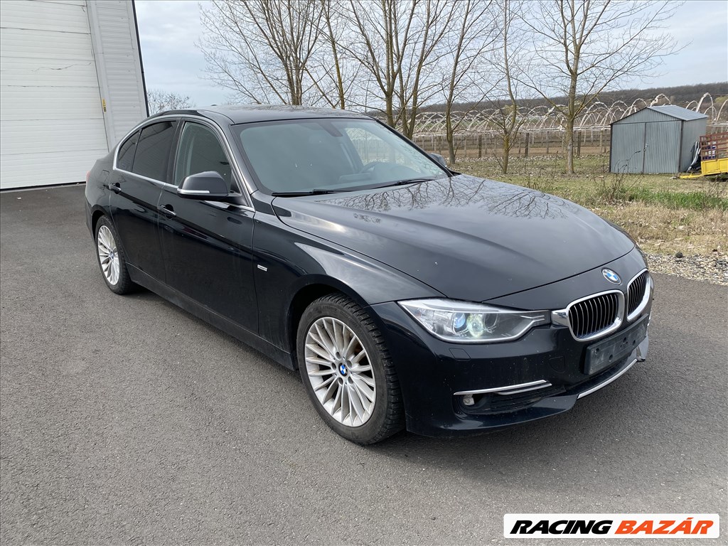 BMW 320 (F30) bontott alkatrészei 1. kép