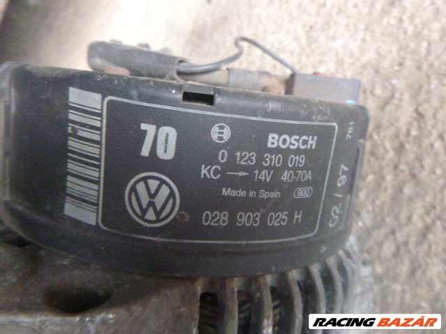 Volkswagen Golf III 1,4 benzines generátor 028 903 025 H, BOSCH  70 AH ,0123310029 1. kép