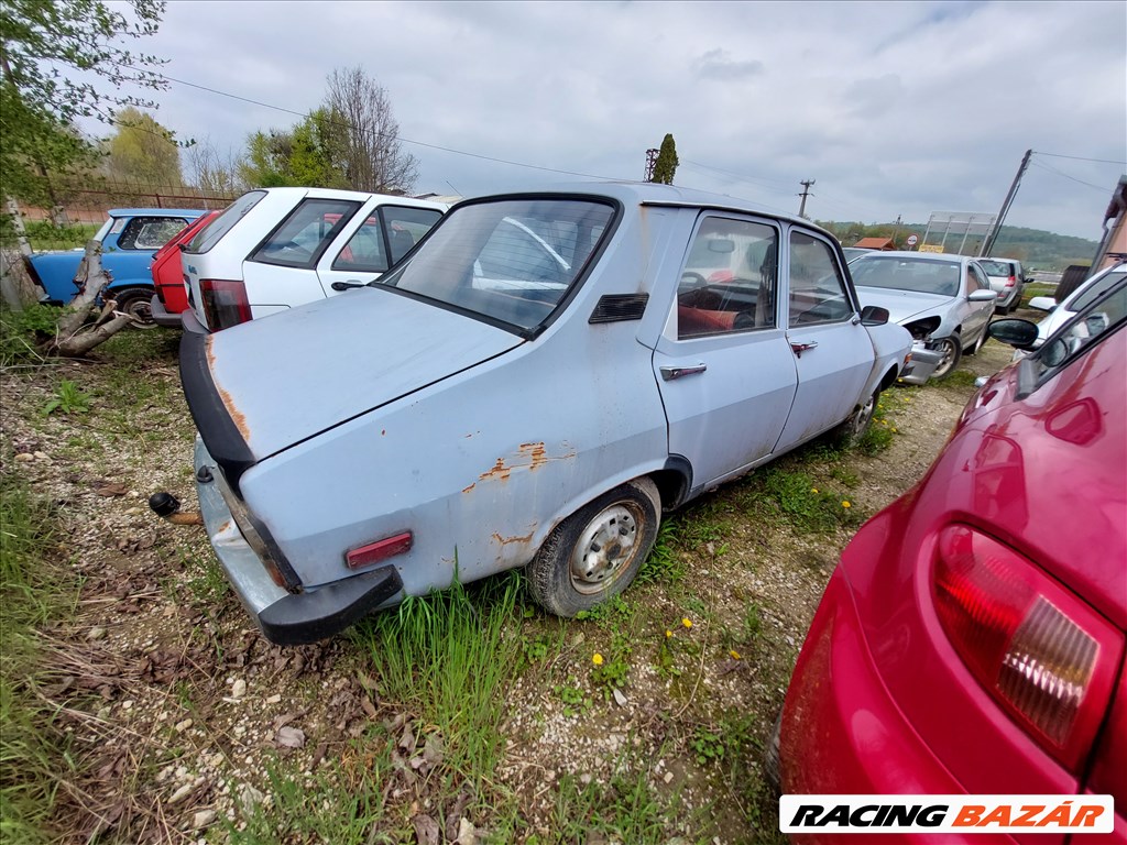 Dacia 1310 bontott alkatrészei 2. kép