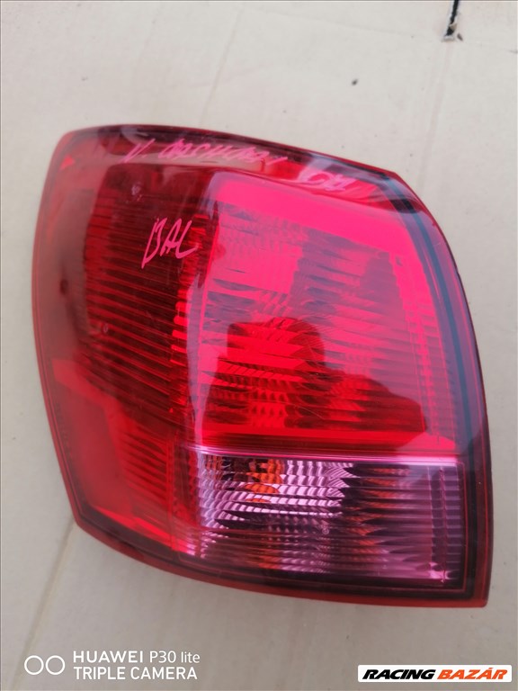 Nissan Qashqai (J10) Bal hátsó lámpa  1. kép