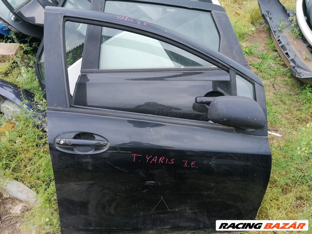 Toyota Yaris (XP90) Jobb első ajtó  1. kép