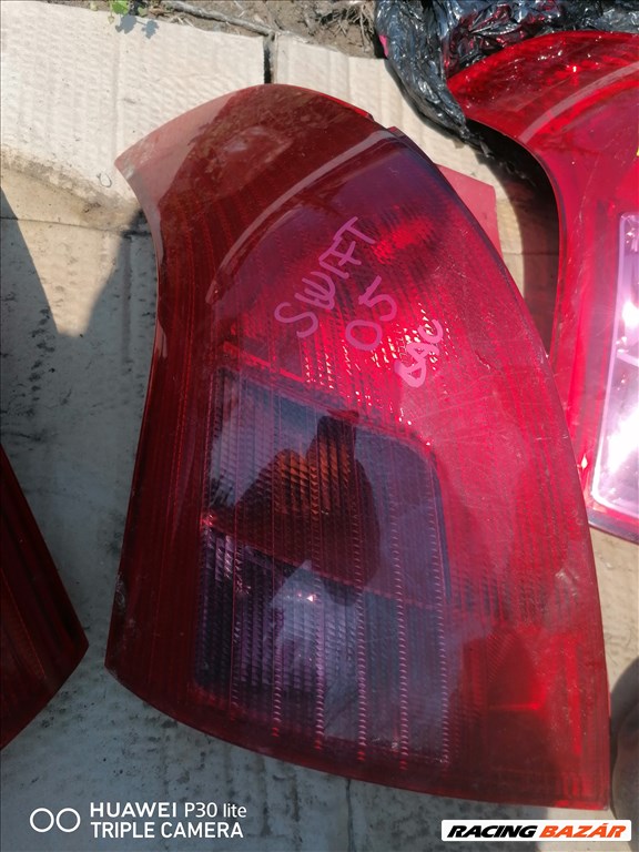 Suzuki Swift V Bal hátsó lámpa eladó  1. kép