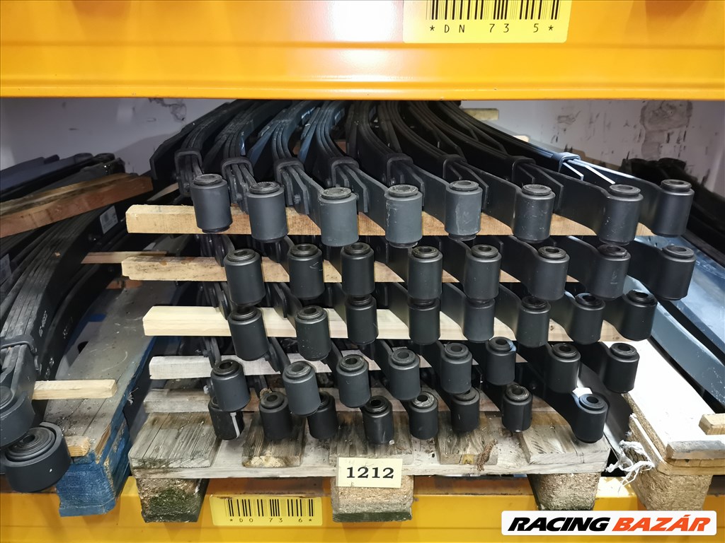 Nissan Navara (D40) laprugó, új, hátsó, jótállással 1. kép