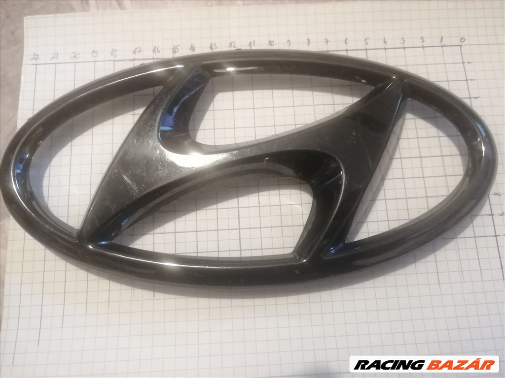 Hyundai Tucson (NX4) gyári első embléma eladó. 86300n9010 1. kép