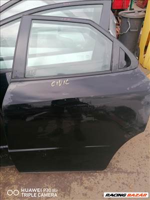 Honda Civic VIII Bal hátsó ajtó eladó 
