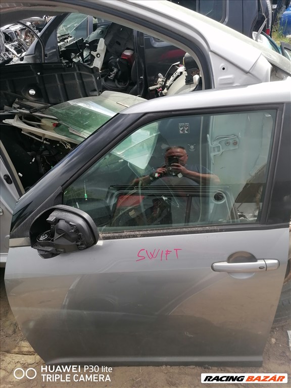 Suzuki Swift V Bal első ajtó eladó  1. kép
