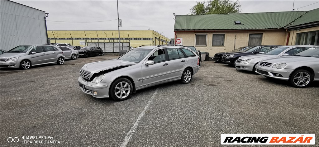 Mercedes C 180 (W203) bontott alkatrészei 7. kép