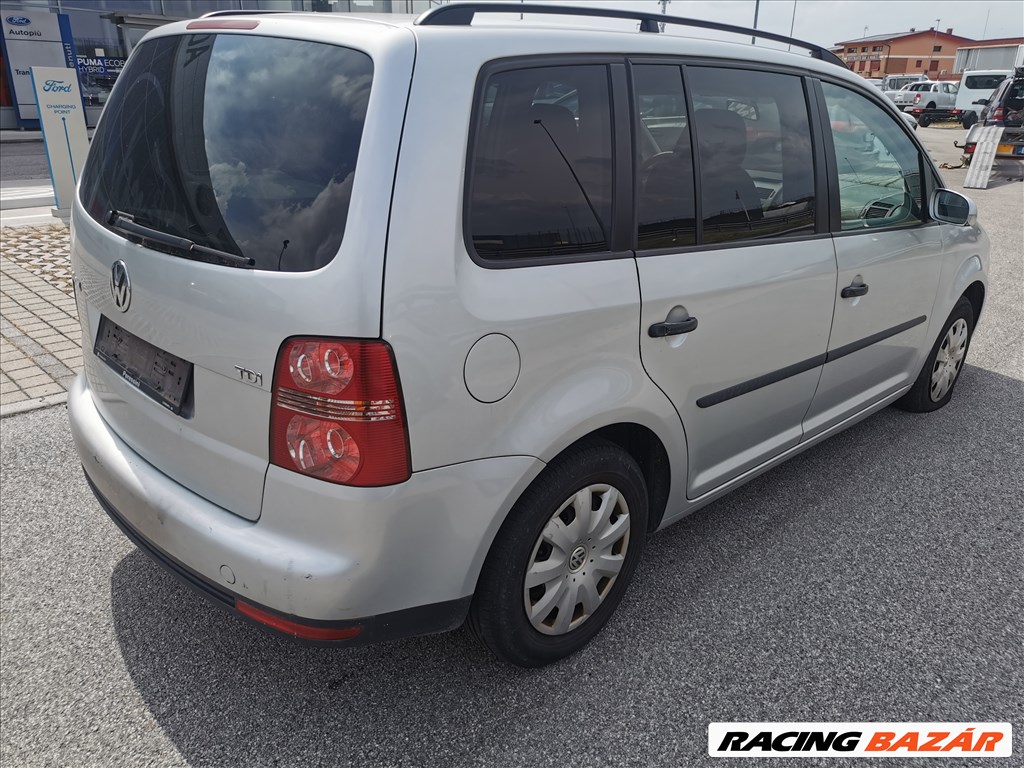 Volkswagen Touran I 1.9Tdi(BXE)gyári, rozsdamentes bontott alkatrészei LA7W színben eladók 5. kép