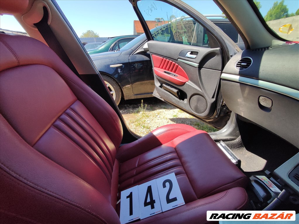 Alfa Romeo 159 Sedan ülésgarnitúra ajtókárpit 1. kép