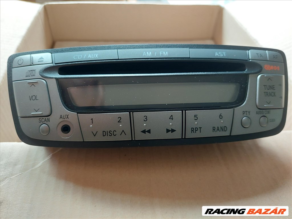 Peugeot 107 rádio. 6564k6 3. kép