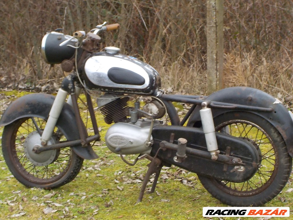 ZÜNDAPP 175 TROPHY,MAGYAR SZÜRKE FORGALMIS-RÉGI RENDSZÁMOS MKP. HIÁNYOSAN ELADÓ 4. kép